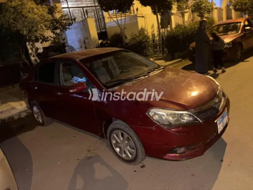 بى واى دى‬ F3 2019 أبيض مستعملة للبيع - 3