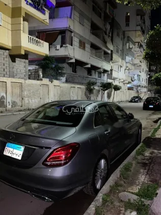 مرسيدس C 180 2016 فضي مستعملة للبيع