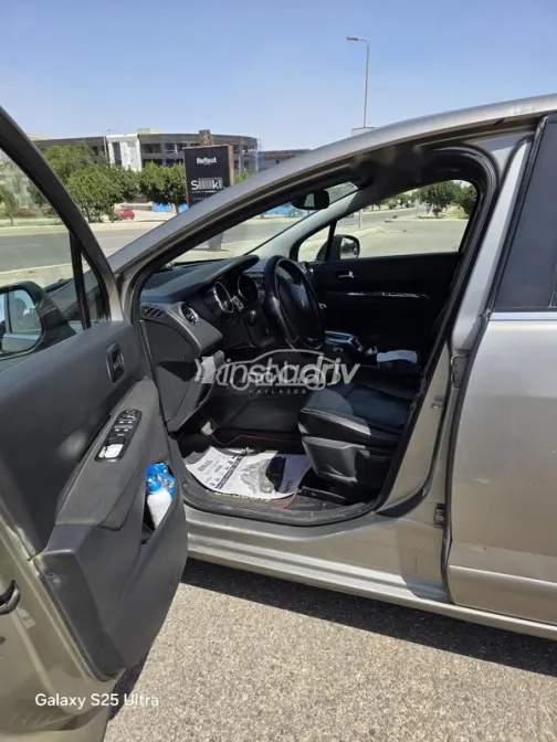 Peugeot 5008 2014 Champagne Used for Sale - 5