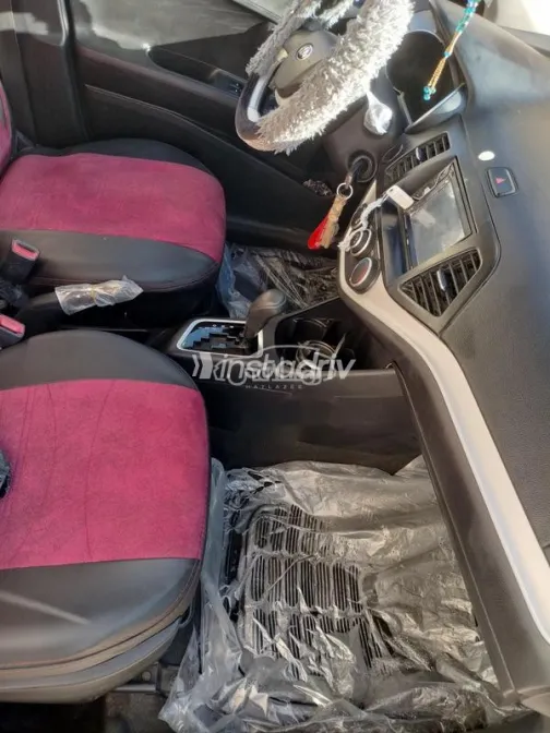 Kia Picanto 2016 White Used for Sale - 5