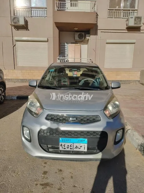 Kia Picanto 2016 White Used for Sale - 9