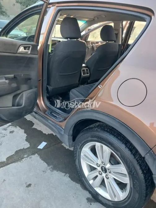 Kia Sportage 2017 White Used for Sale - 2