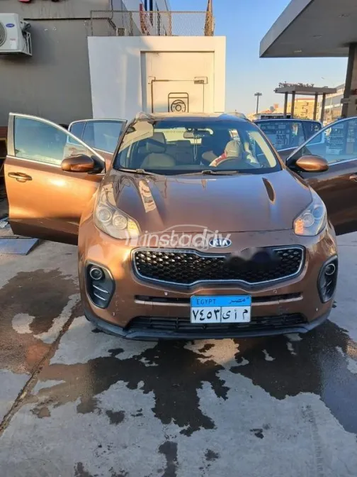 Kia Sportage 2017 White Used for Sale - 10