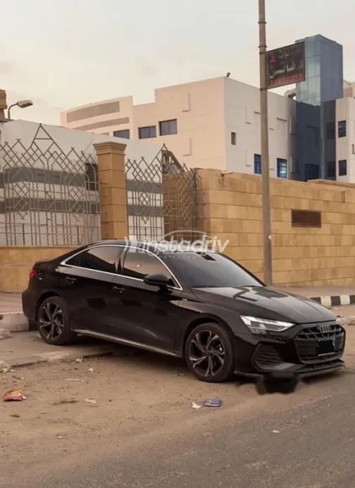 اودي A3 2025 أبيض مستعملة للبيع - 2