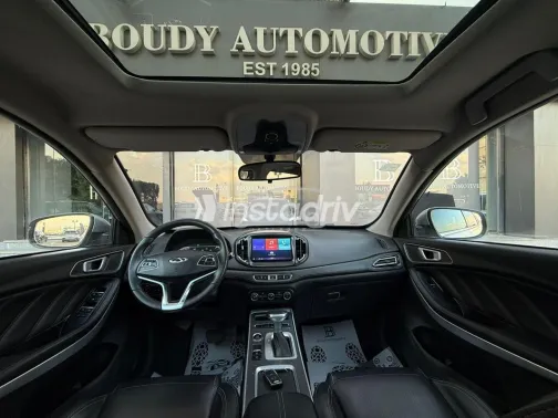 Hyundai Elantra HD 2024 White Used for Sale - 3