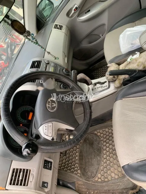 تويوتا كورولا 2011 أسود مستعملة للبيع - 7