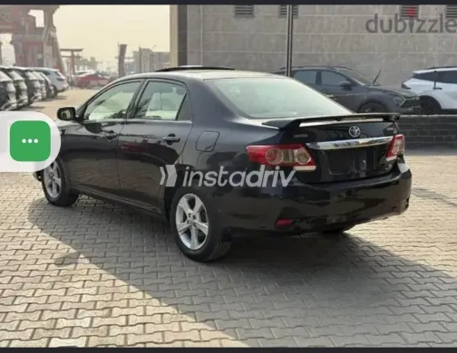 تويوتا كورولا 2011 أسود مستعملة للبيع - 8
