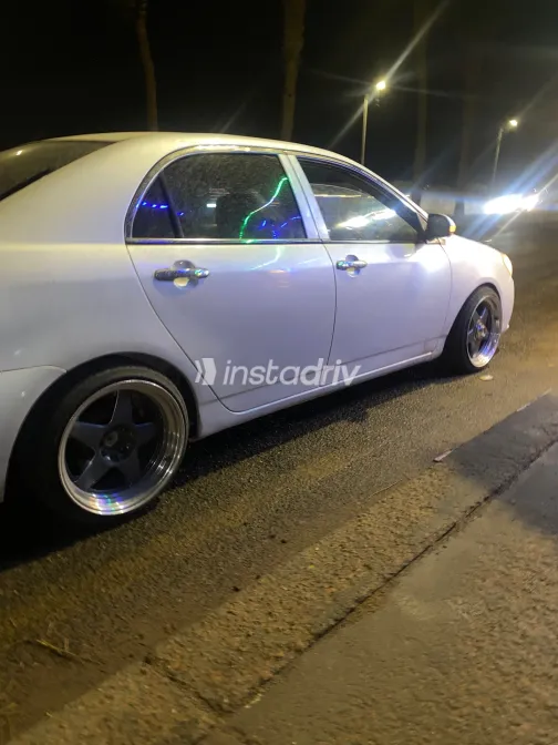 بى واى دى‬ F3 2018 أبيض مستعملة للبيع - 2