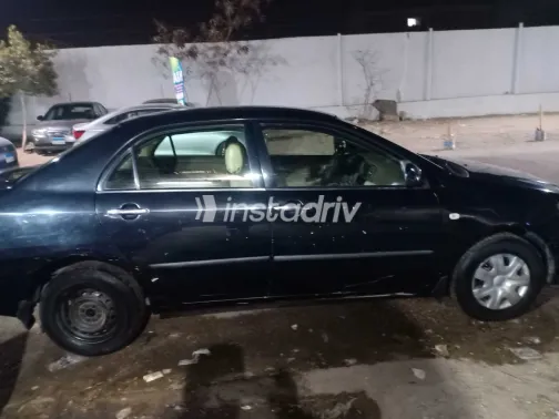 تويوتا كورولا 2007 أبيض مستعملة للبيع - 1