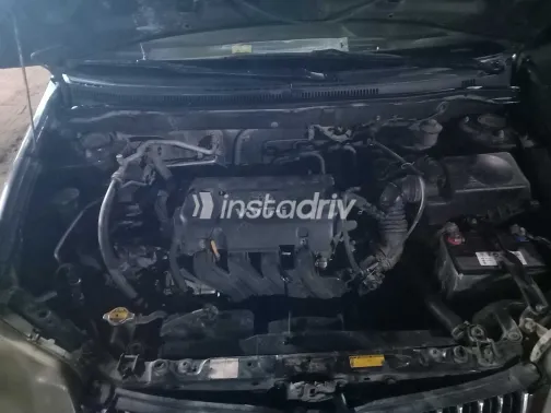 تويوتا كورولا 2007 أبيض مستعملة للبيع - 2