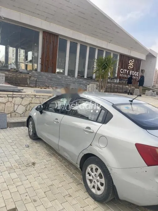 Kia Rio 2014 Silver Used for Sale - 4