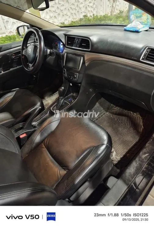 Suzuki Ciaz 2022 White Used for Sale - 3