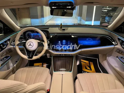 Mercedes E 200 AMG 2024 Black Used for Sale - 2