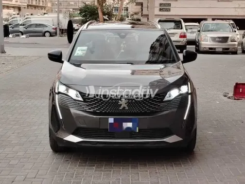 بيجو 5008 2024 أبيض مستعملة للبيع - 1