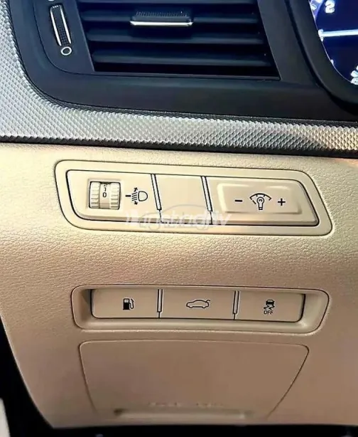 Mercedes 200 2023 Dark Gray Used for Sale - 8