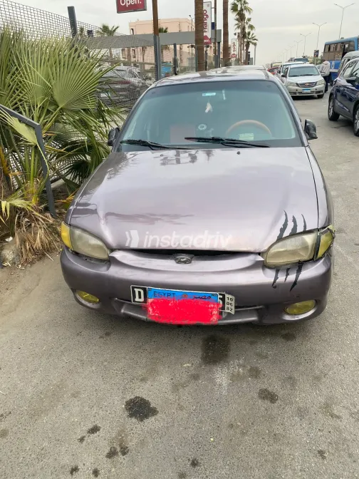 هيونداي اكسنت 1999 أبيض مستعملة للبيع - 5