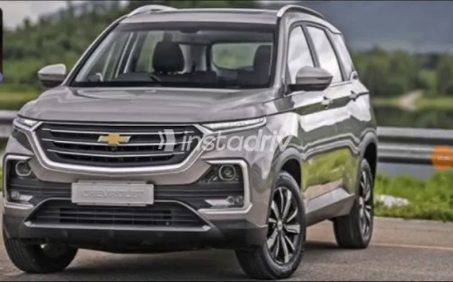 Chevrolet Captiva 2022 White Used for Sale - 1