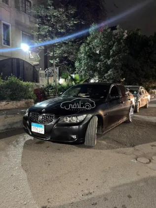 بي ام دبليو 318 2009 رمادي غامق مستعملة للبيع