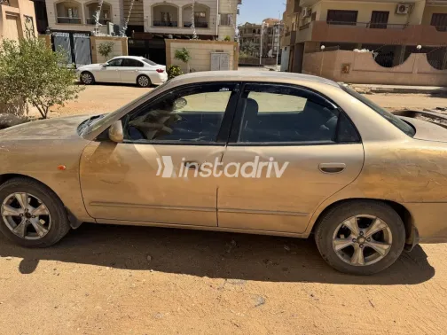 Daewoo Nubira 2 2005 Beige Used for Sale - 7