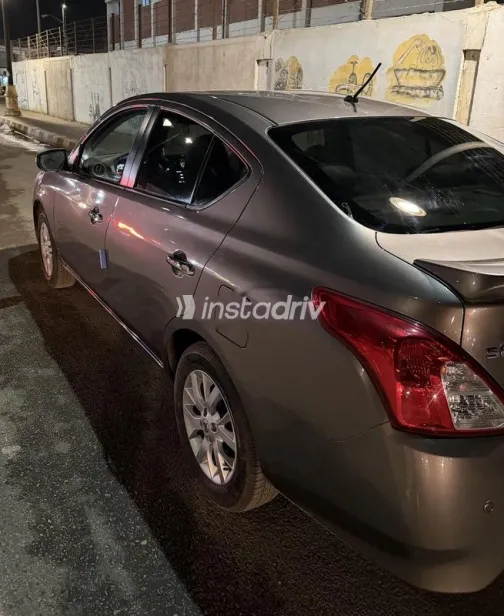 نيسان صنى 2026 أبيض مستعملة للبيع - 3