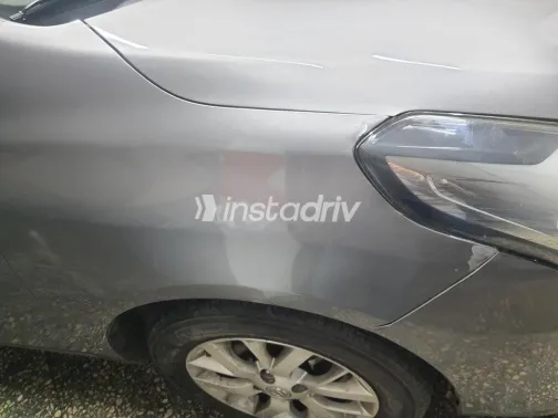 نيسان صنى 2020 رمادي مستعملة للبيع - 8