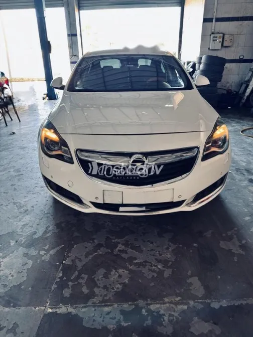 اوبل أنسيجنيا 2017 أبيض مستعملة للبيع - 5