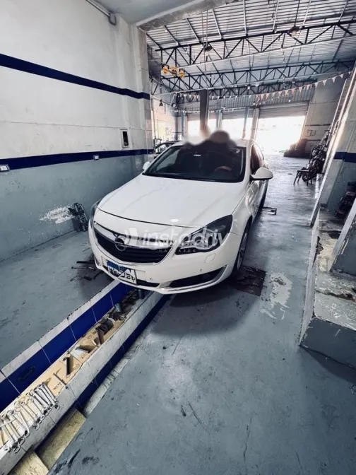 اوبل أنسيجنيا 2017 أبيض مستعملة للبيع - 9