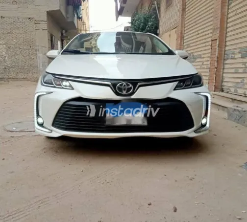Toyota Corolla 2019 White Used for Sale - 5