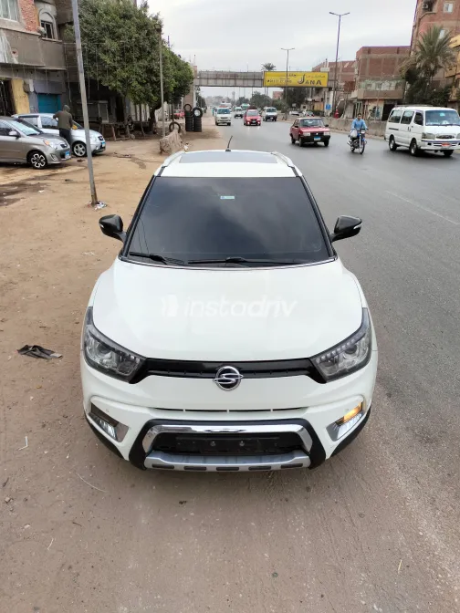 Ssang Yong Tivoli 2016 White Used for Sale - 3
