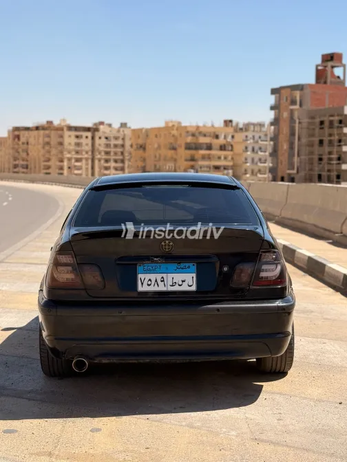 بي ام دبليو 318 2002 أبيض مستعملة للبيع - 2