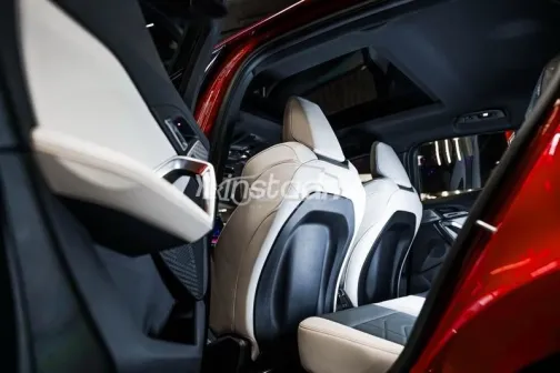 بي ام دبليو X2 2026 أحمر غامق مستعملة للبيع - 8