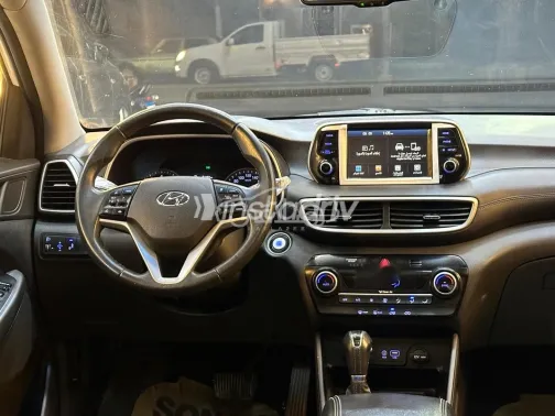 Hyundai Tucson GDI 2020 White Used for Sale - 4