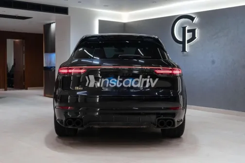 Porsche Cayenne S 2022 Black Used for Sale - 3