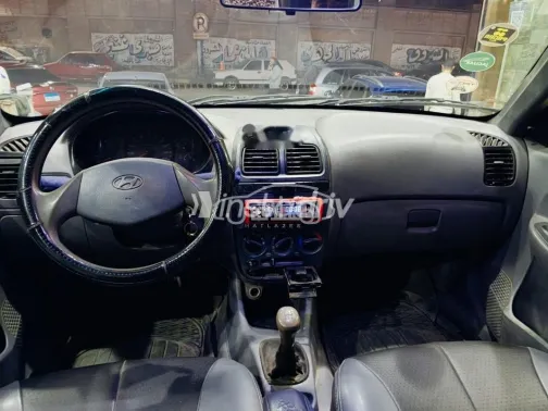 Hyundai Verna 2013 White Used for Sale - 9