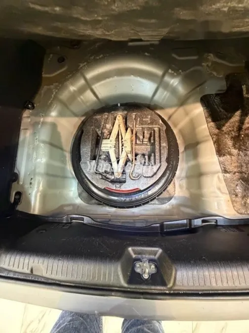 هيونداي افانتي 2011 فضي مستعملة للبيع - 8