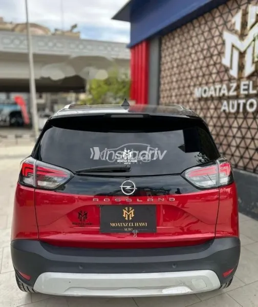 Opel Crossland 2022 Dark Red Used for Sale - 5