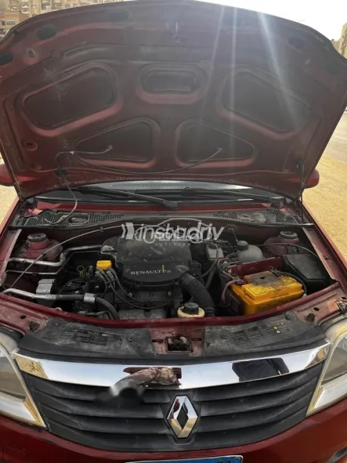 Renault Logan 2011 Red Used for Sale - 7