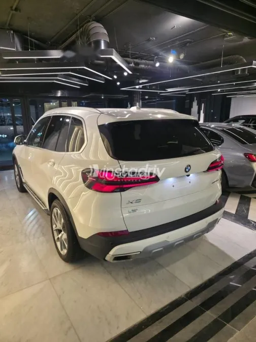 BMW X5 2025 White Used for Sale - 4