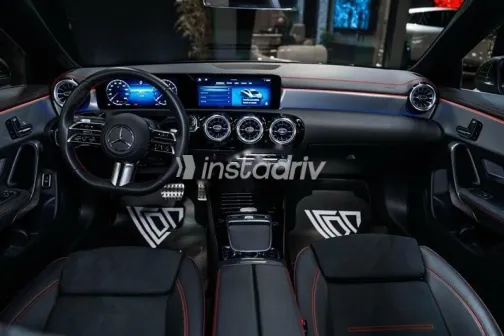 Mercedes CLA 200 2025 Gray Used for Sale - 9