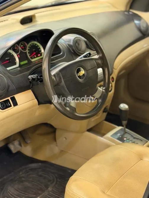 شيفروليه افيو 2019 أزرق غامق مستعملة للبيع - 6