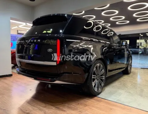 لاند روفر رنج روفر فوج 2023 أسود مستعملة للبيع - 5