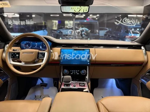 لاند روفر رنج روفر فوج 2023 أسود مستعملة للبيع - 9