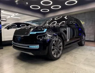 لاند روفر رنج روفر فوج 2023 أسود مستعملة للبيع