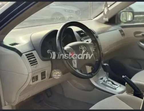 تويوتا كورولا 2011 أسود مستعملة للبيع - 3