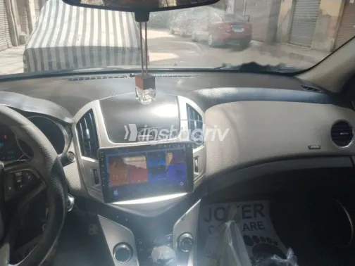 شيفروليه كروز 2015 فضي مستعملة للبيع - 3