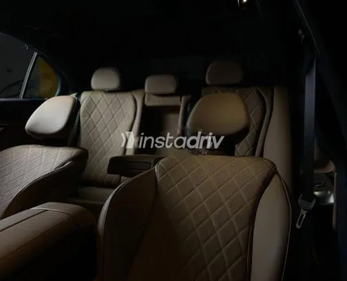 مرسيدس E 200 2024 أسود مستعملة للبيع - 6