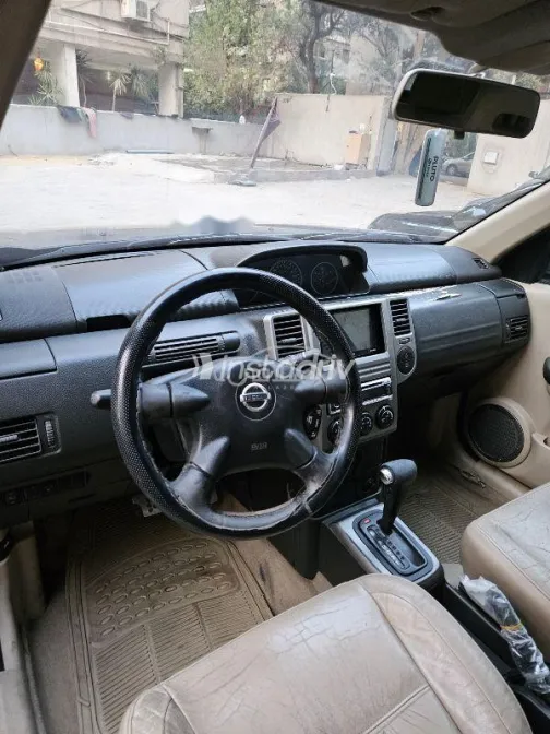 نيسان اكس تريل 2011 أسود مستعملة للبيع - 4