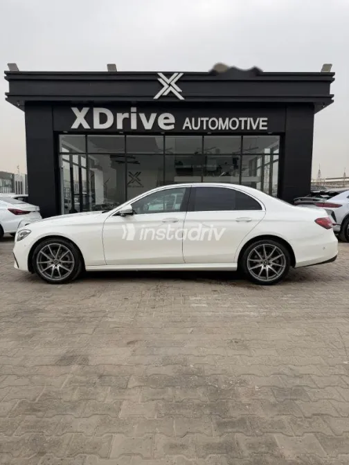 Mercedes E 200 2022 White Used for Sale - 5
