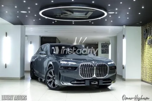 BMW 740 2026 Gray Used for Sale - 1