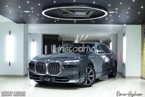 BMW 740 2026 Gray Used for Sale - 3